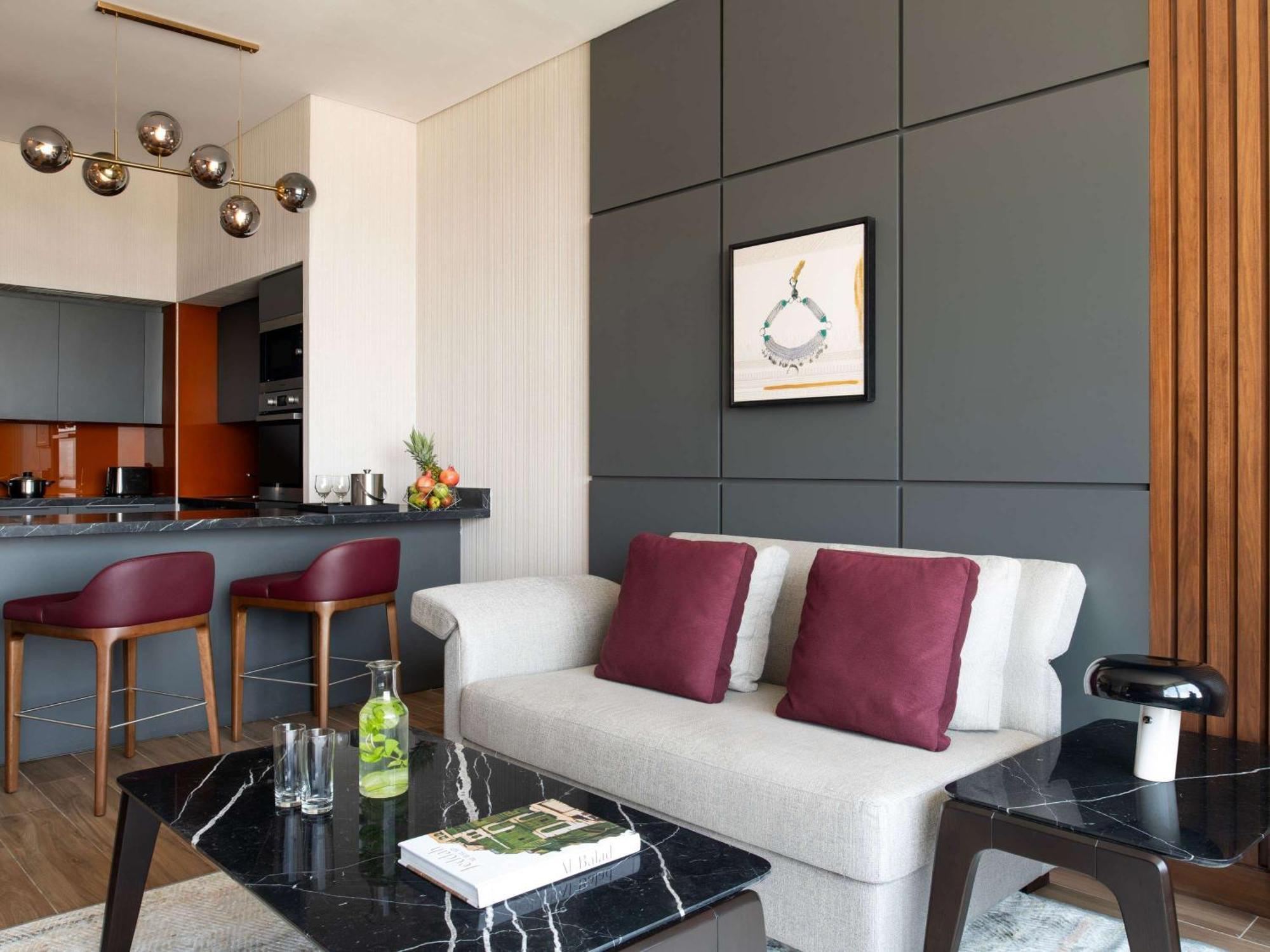 Swissotel Living 제다 외부 사진 A living room in a serviced apartment in London